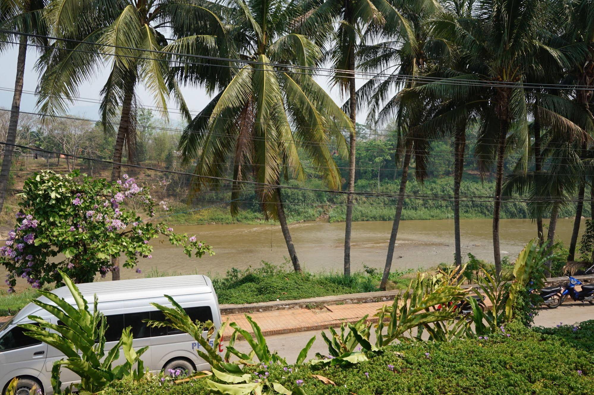Villa Ouis NamKhan Riverside