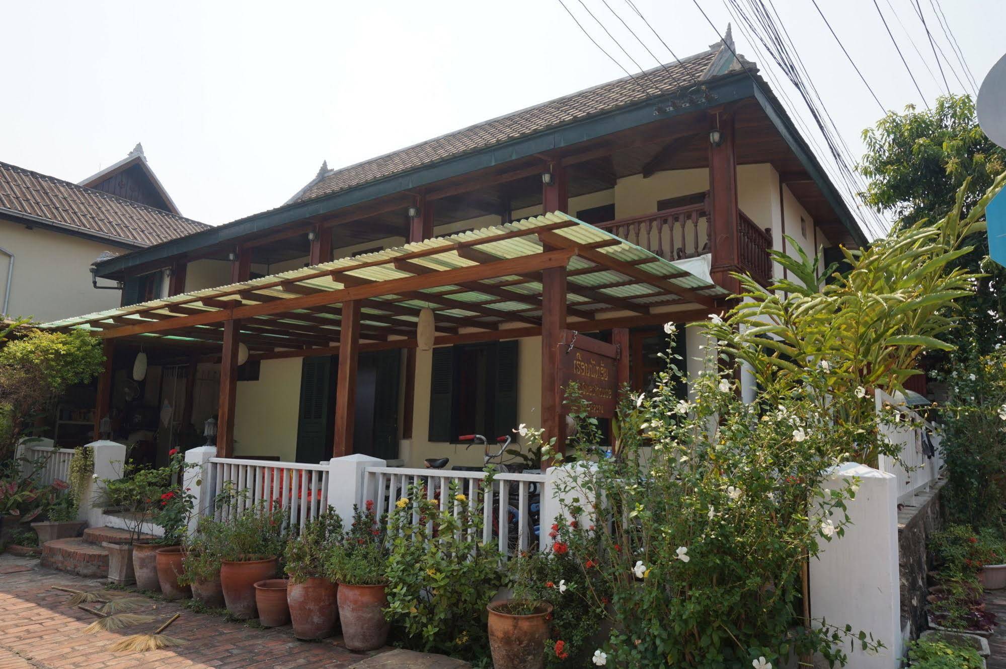 Villa Ouis NamKhan Riverside