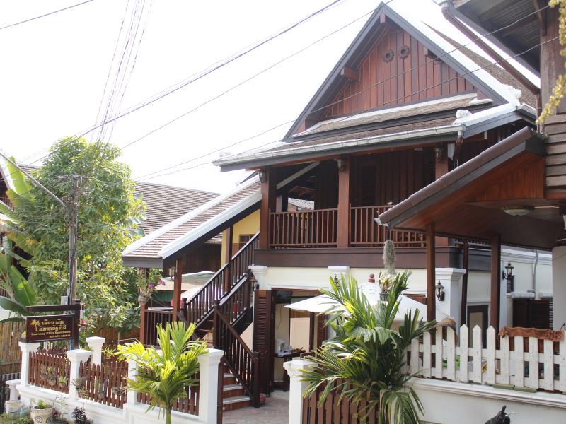 Peninsula Villas
