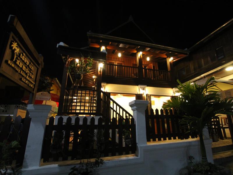 Peninsula Villas