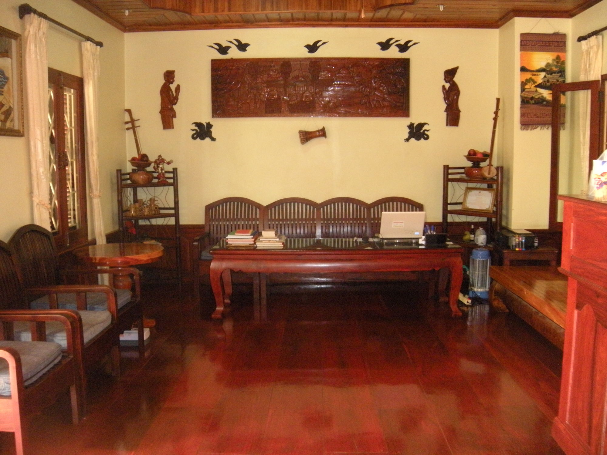 Phone Praseuth Guesthouse