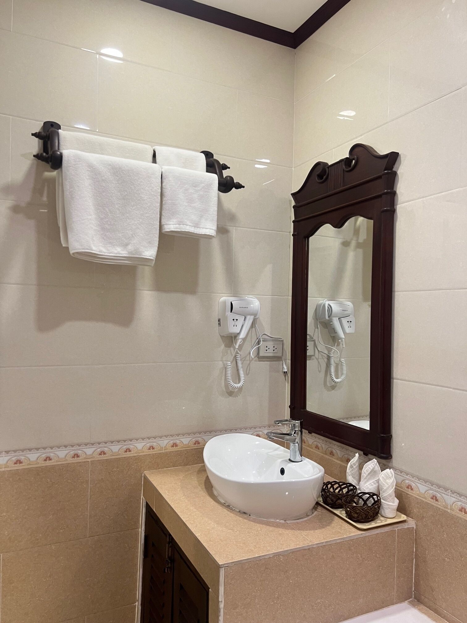 Restaurant Luang Prabang Bakery & Guest House