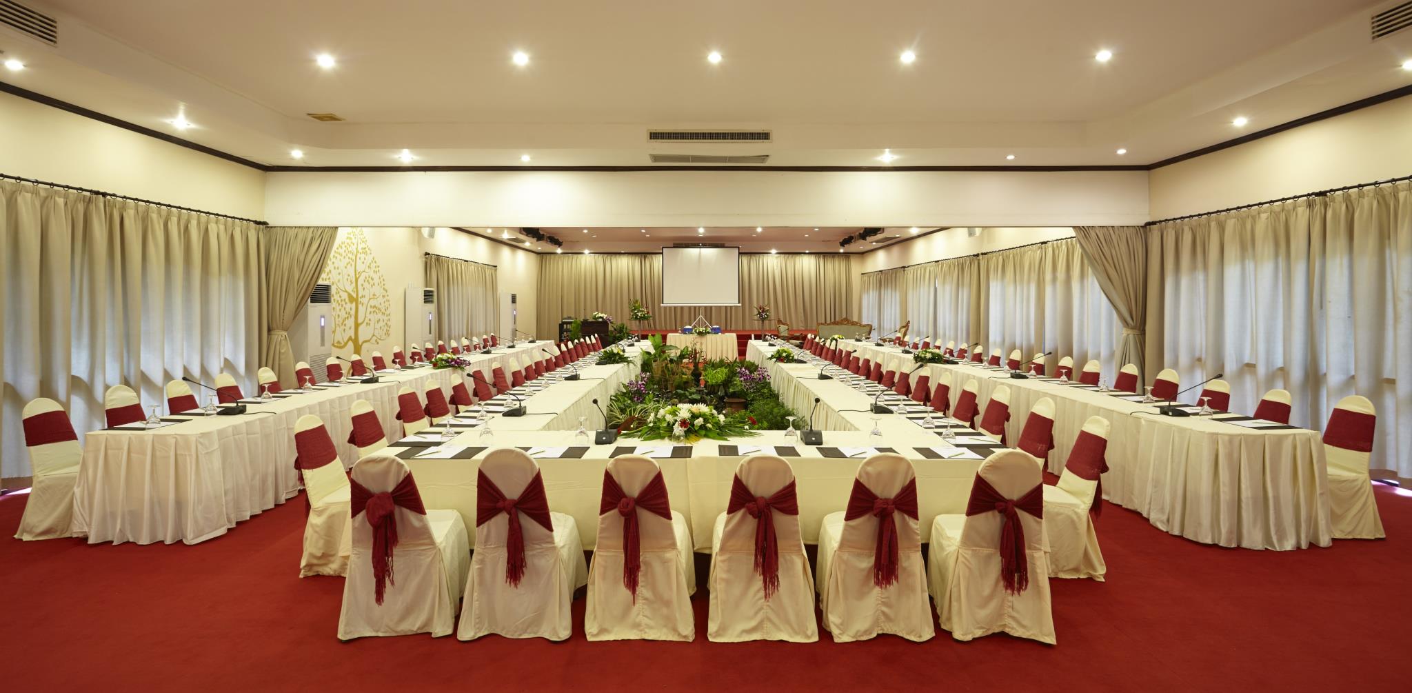 Santi Resort & Spa