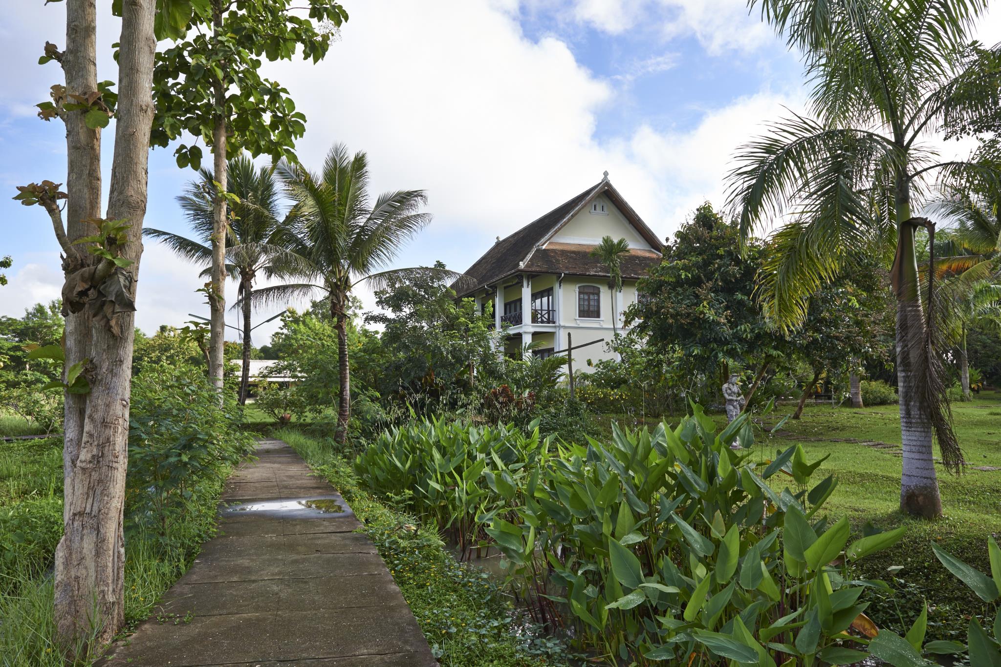 Santi Resort & Spa