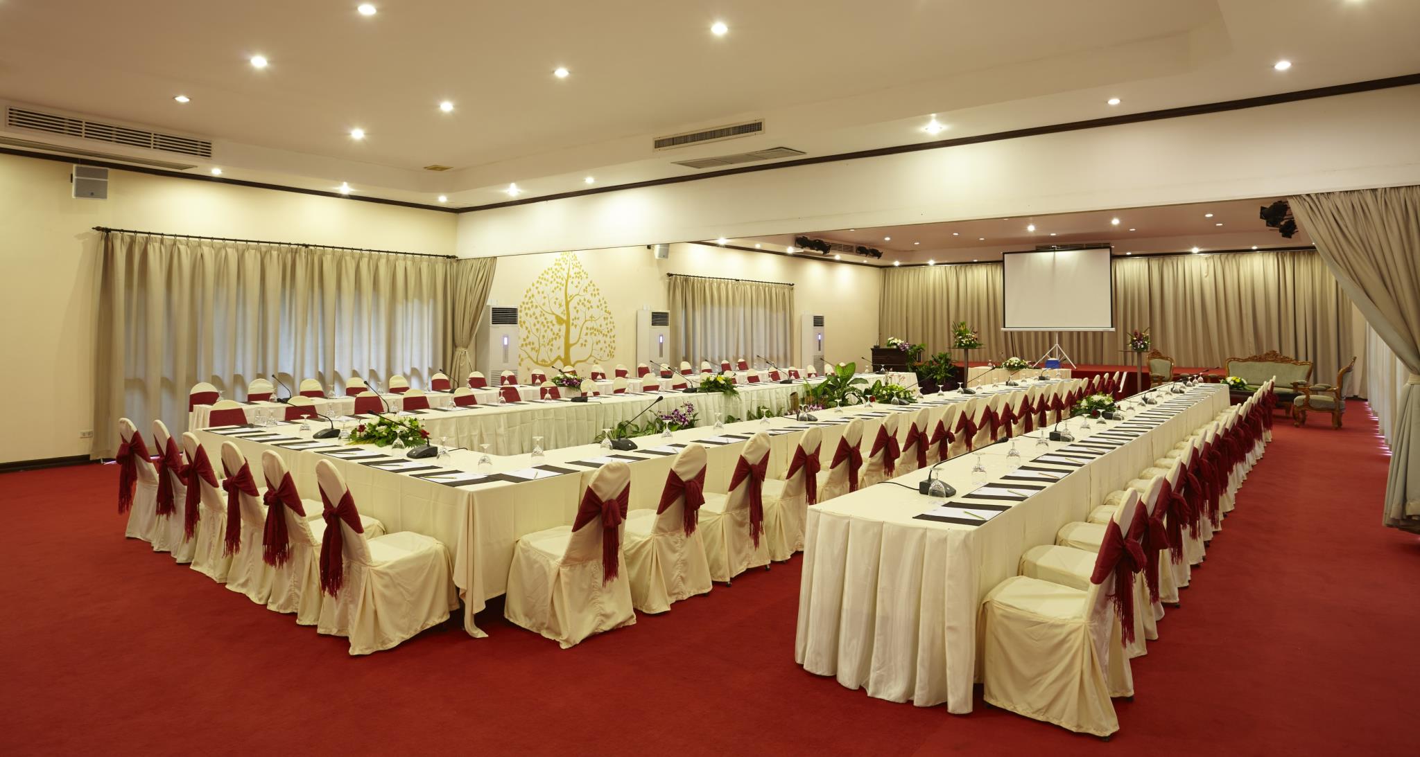 Santi Resort & Spa
