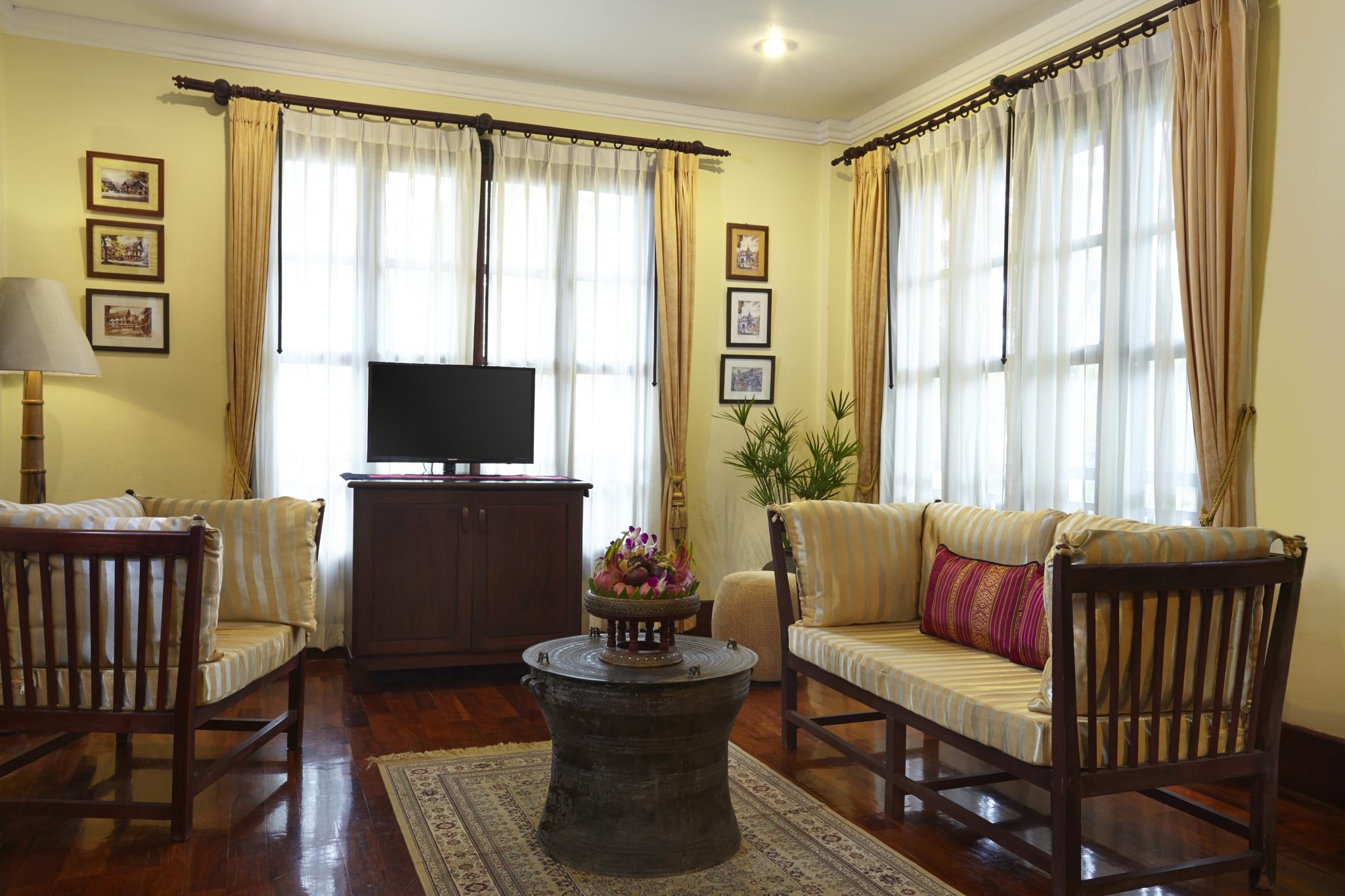 Santi Resort & Spa