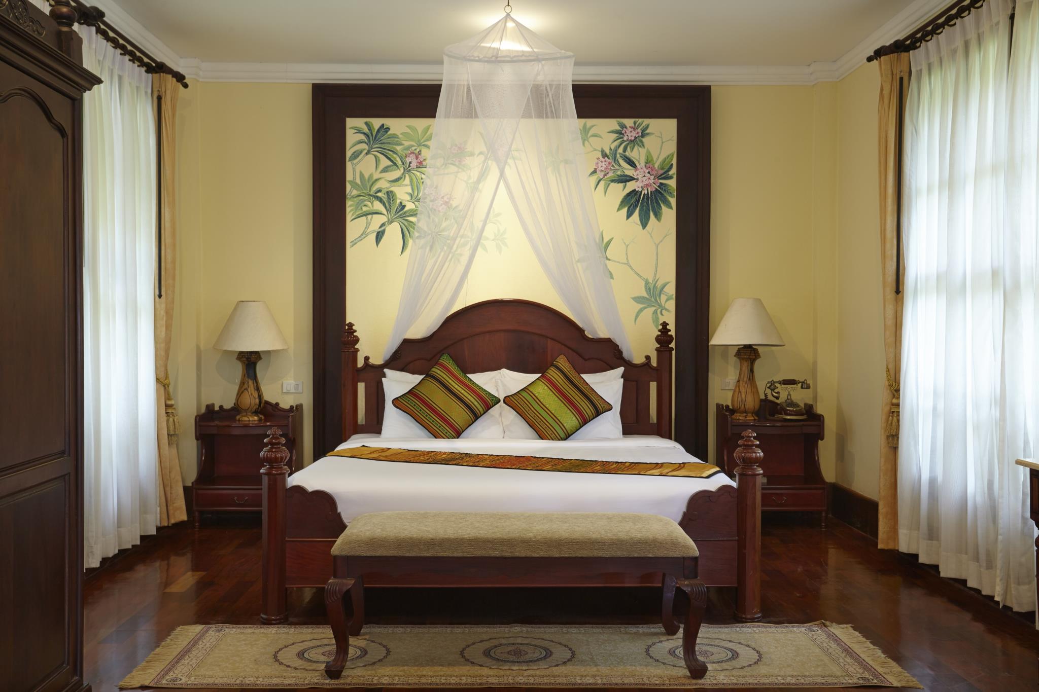 Santi Resort & Spa