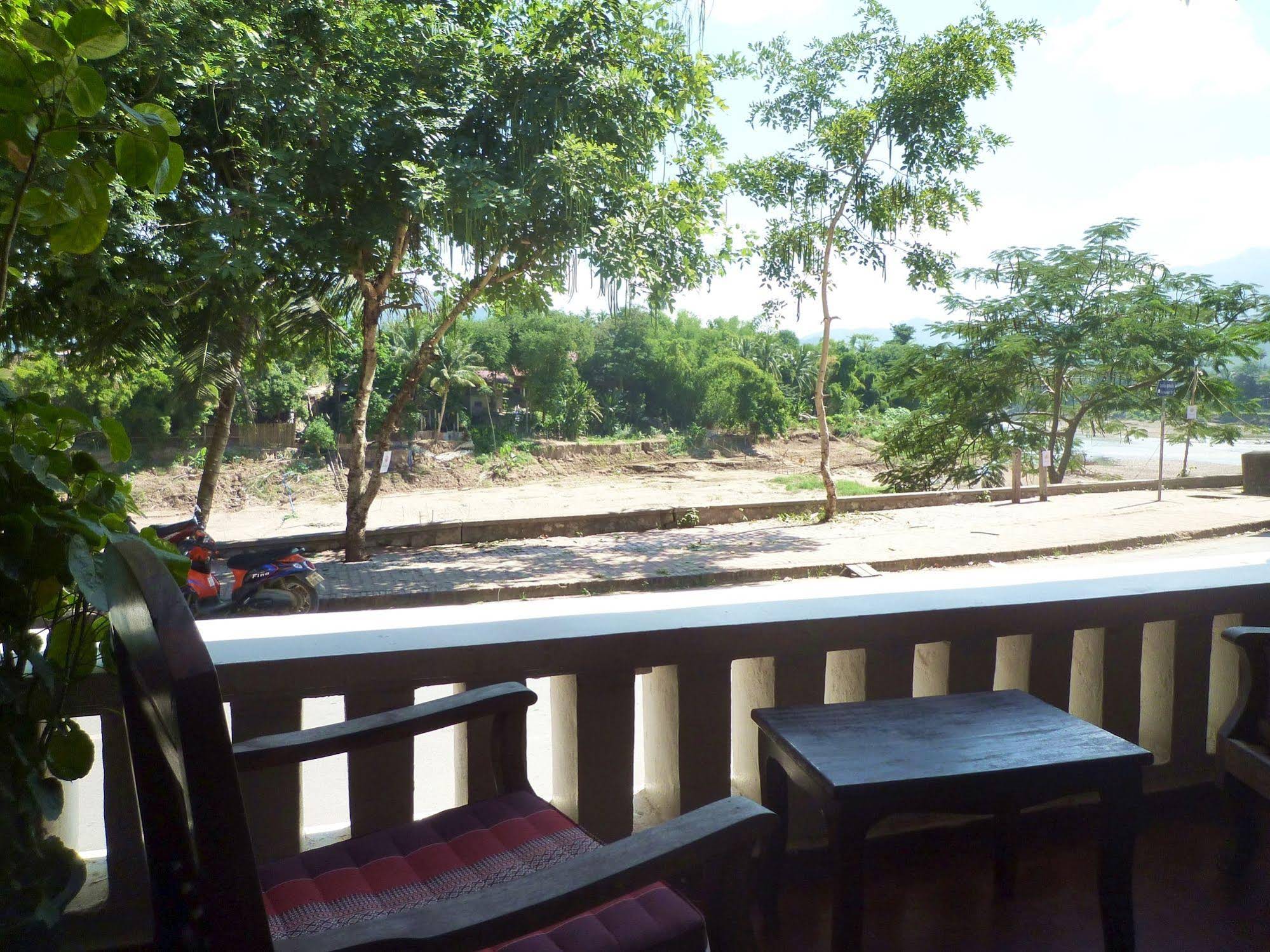 Saynamkhan River View
