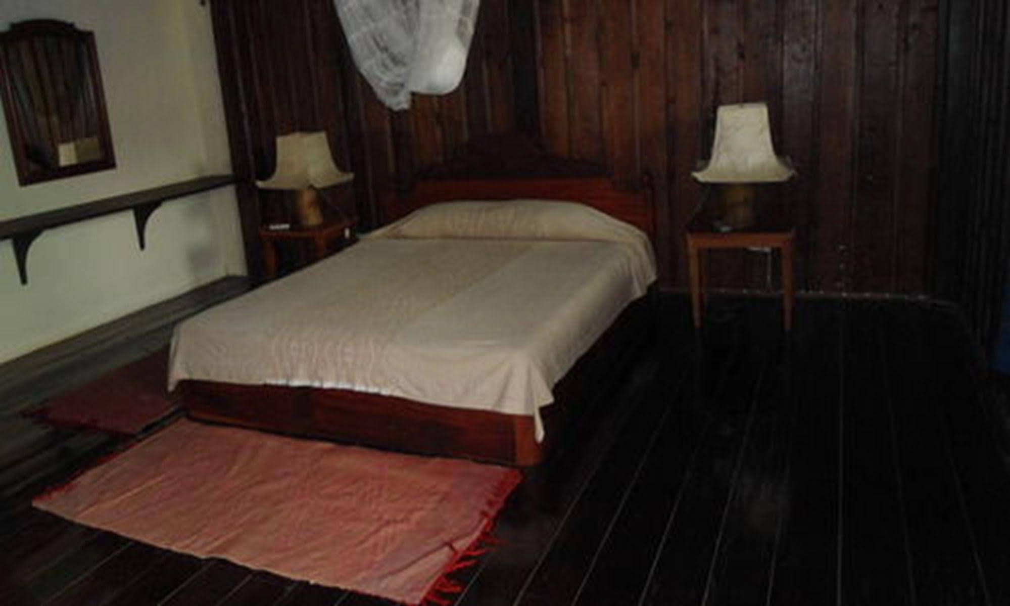 Sayo Naga Guesthouse
