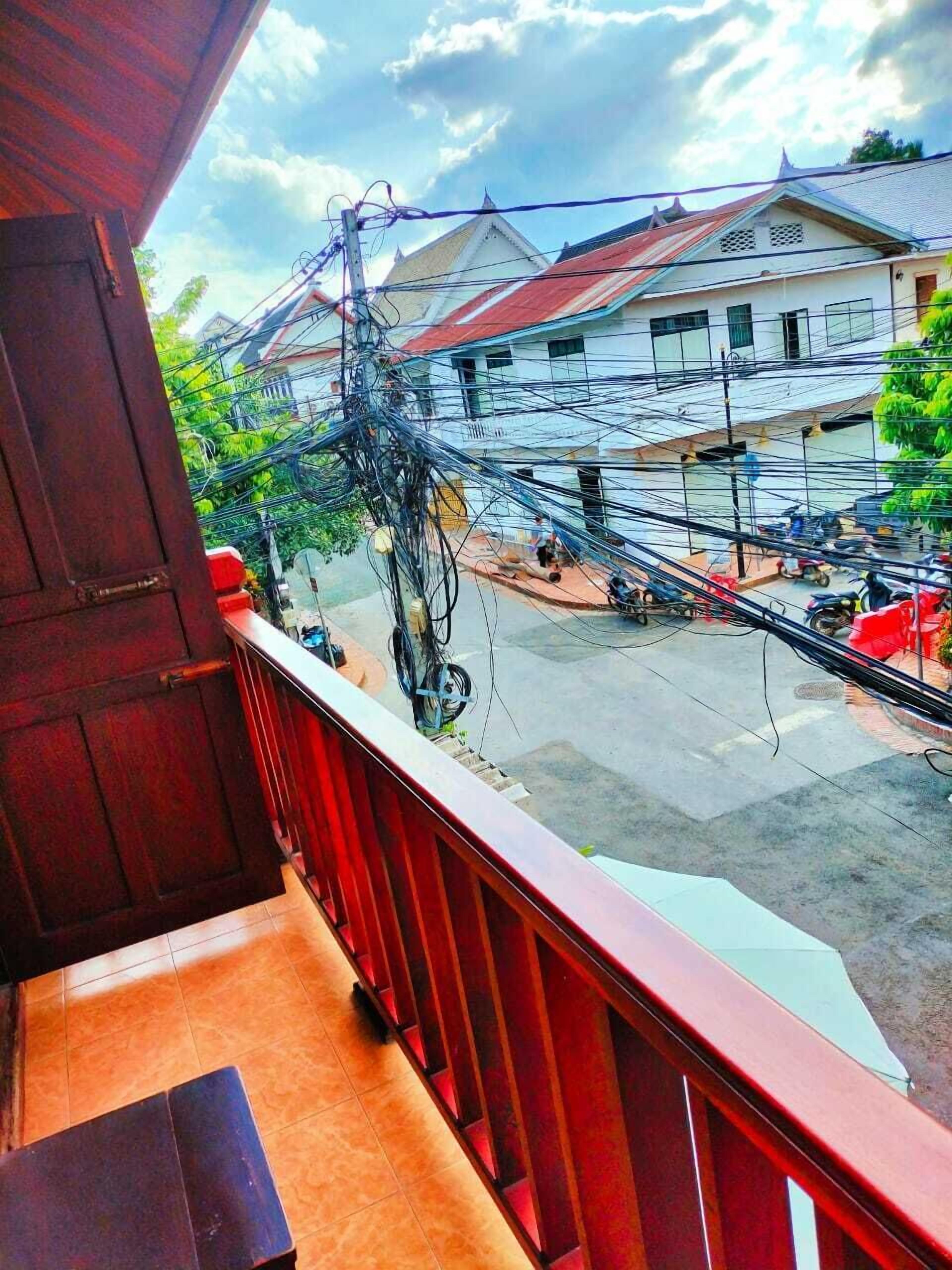 Tingkham Guesthouse