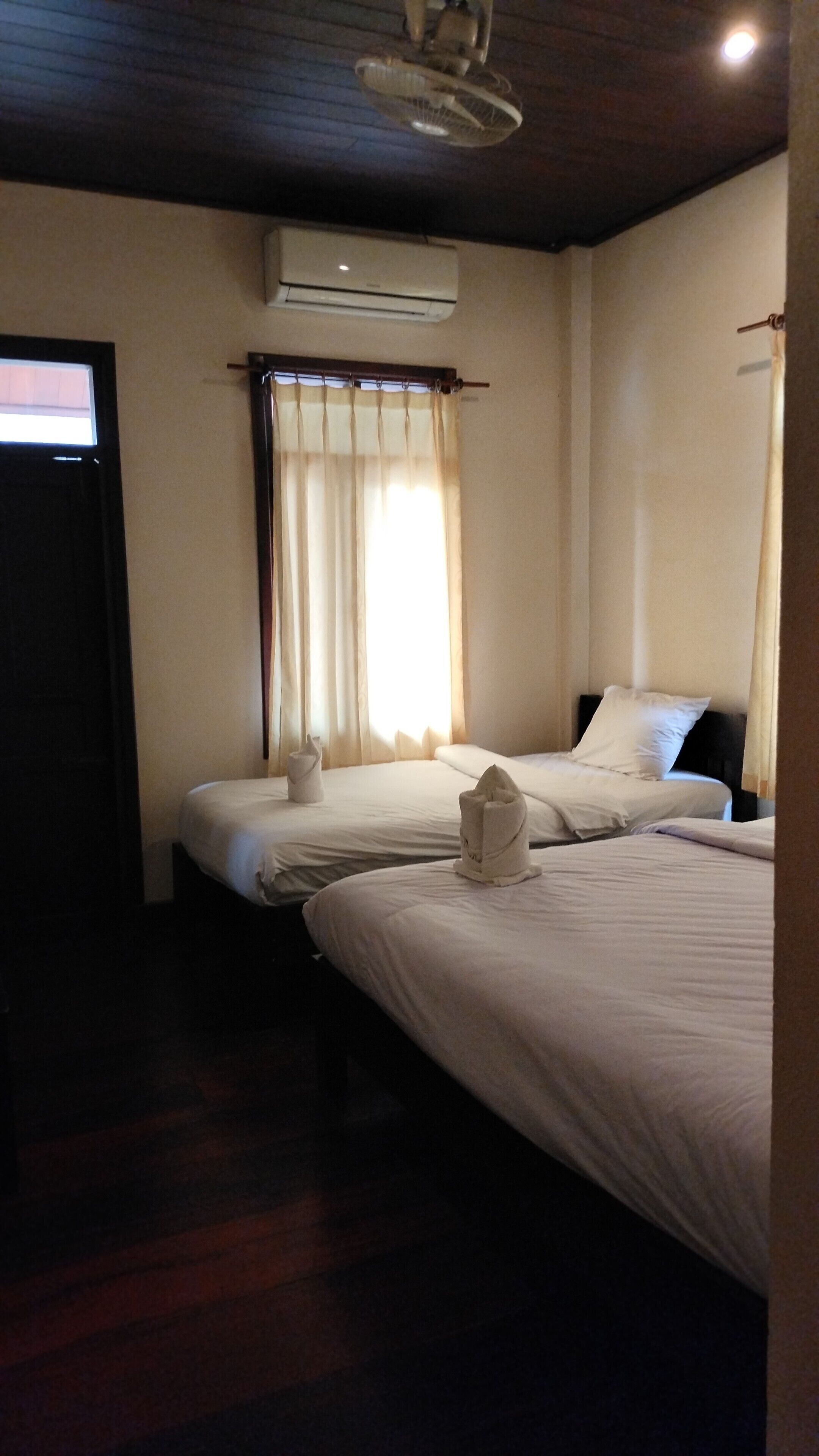 Tingkham Guesthouse