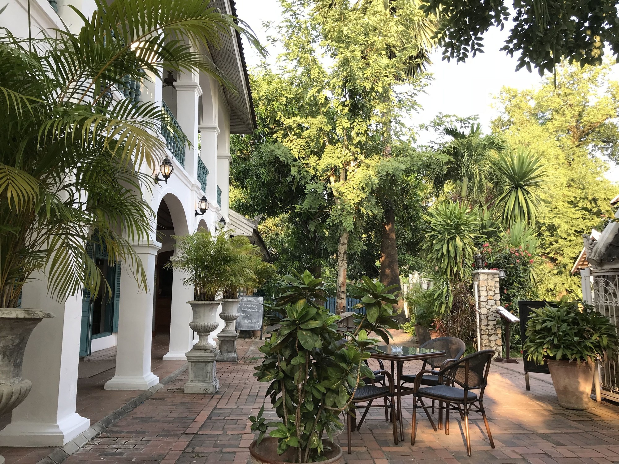 Villa Santi Hotel