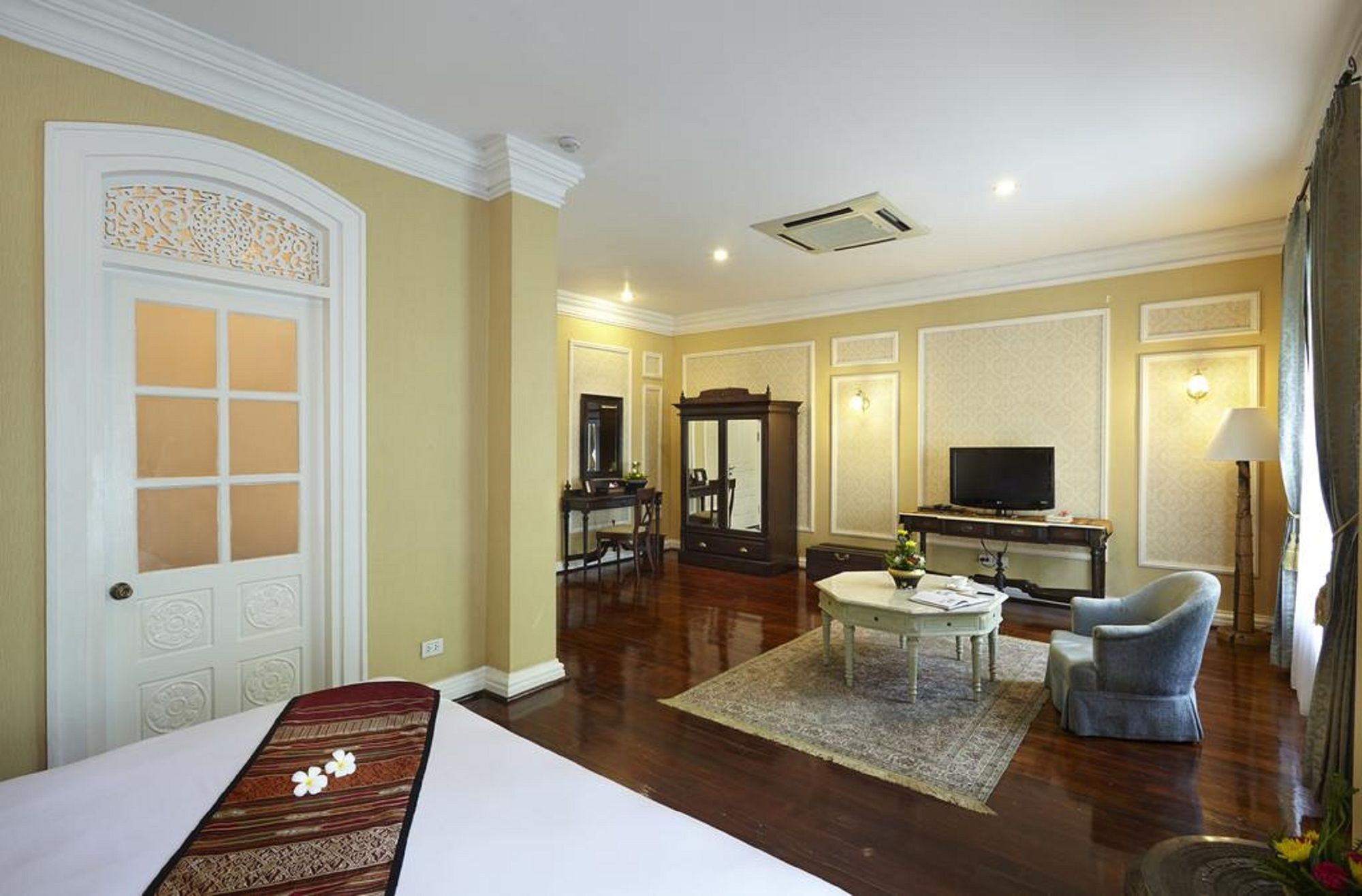 Villa Santi Hotel