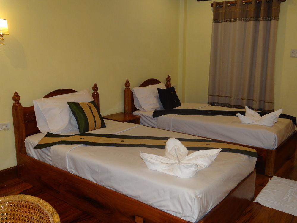 Villa Somphong