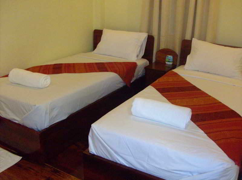 Villa Somphong