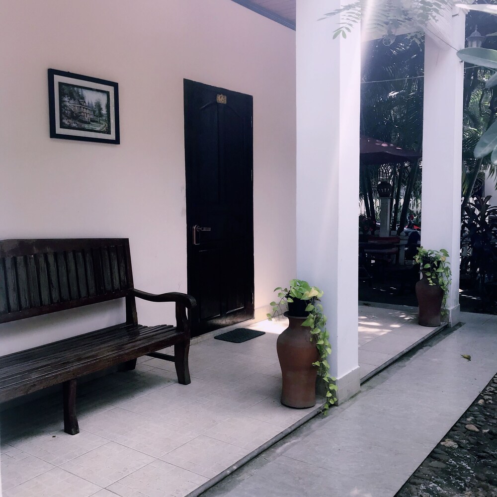 Wisdom Laos Hotel