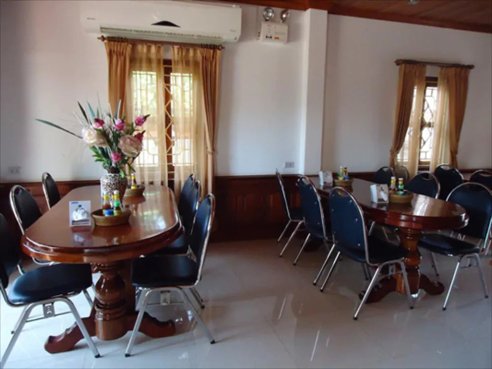 Xangkham Hotel