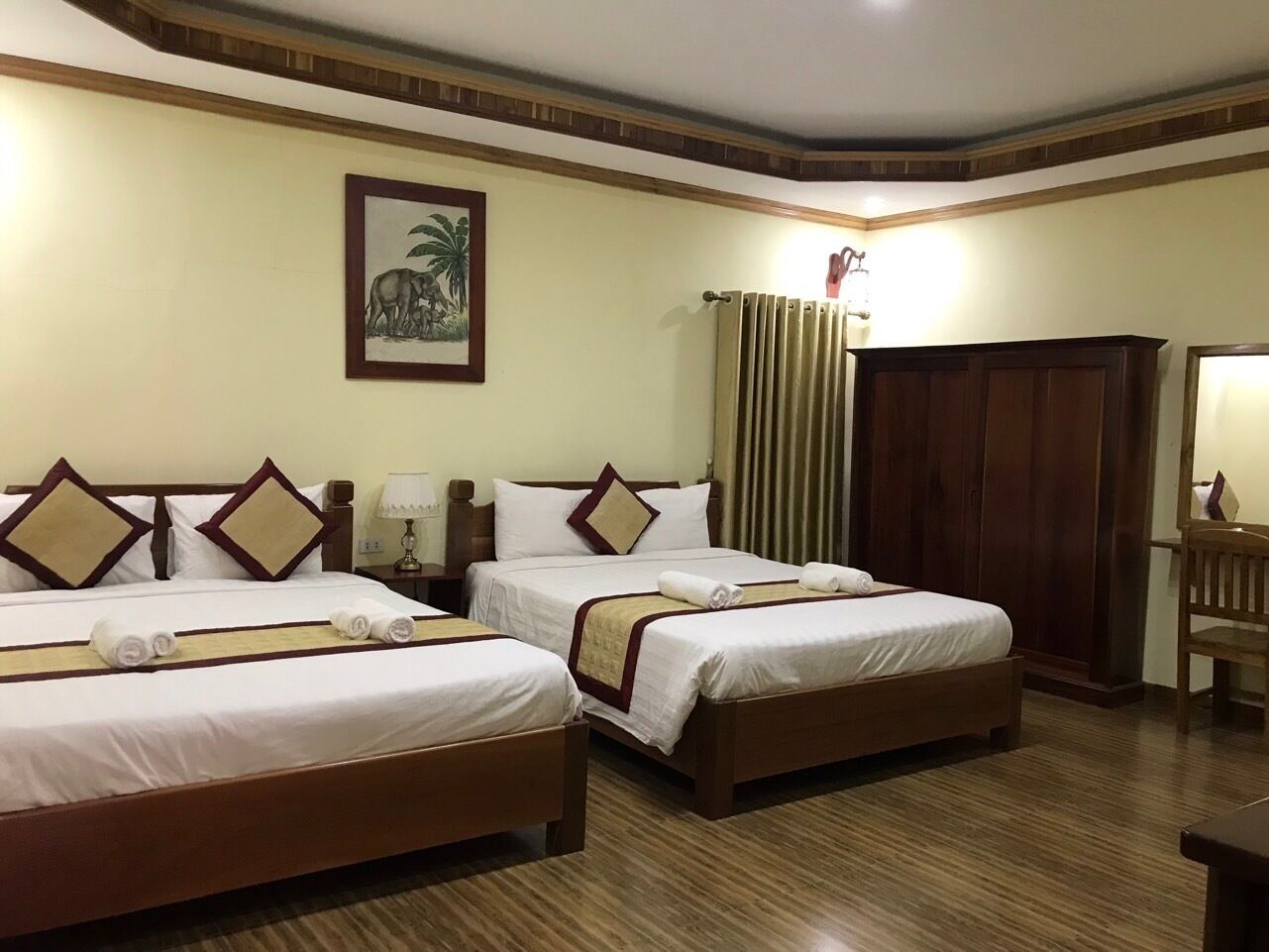 Xayana Home