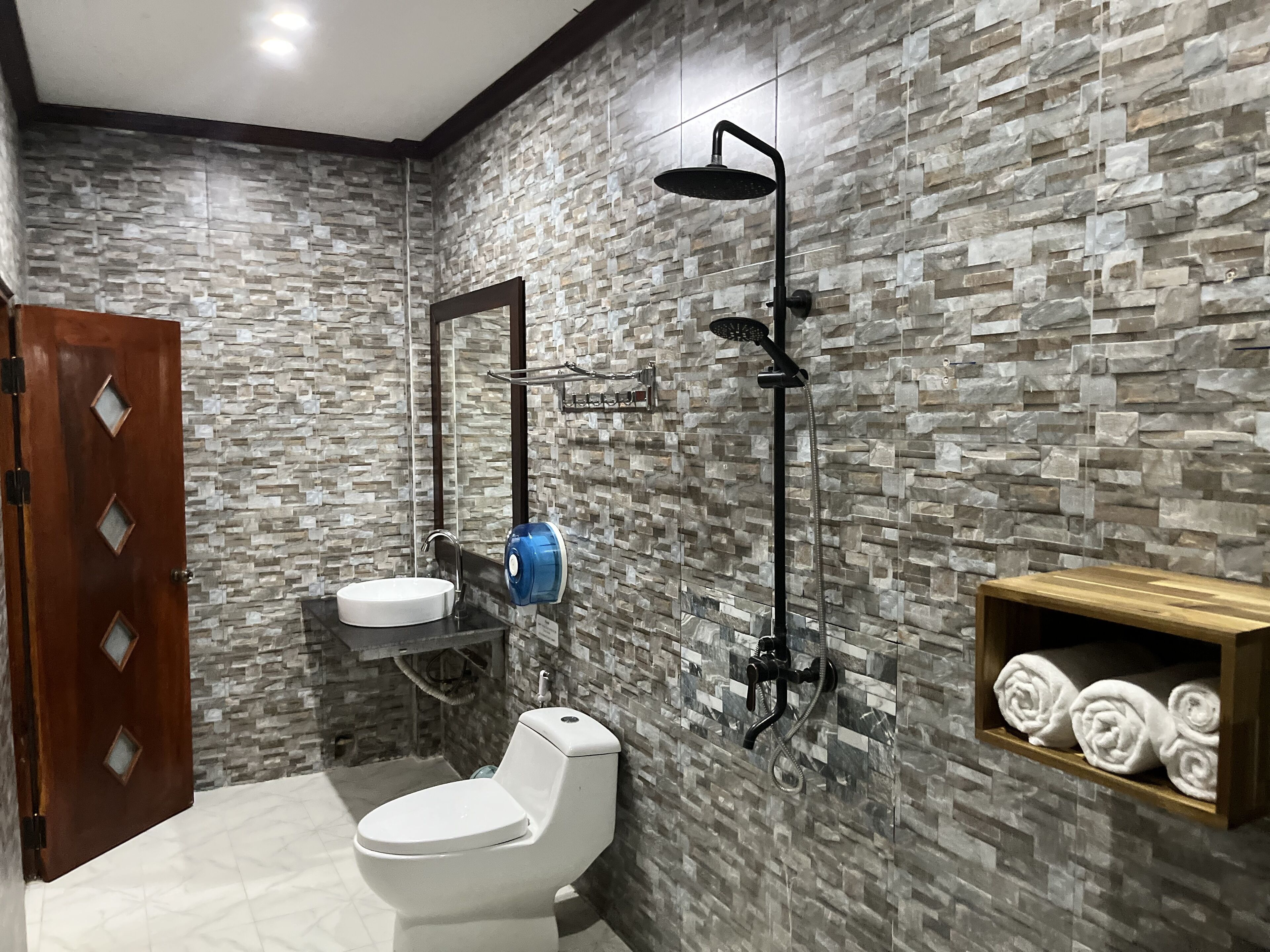 Xayana Home