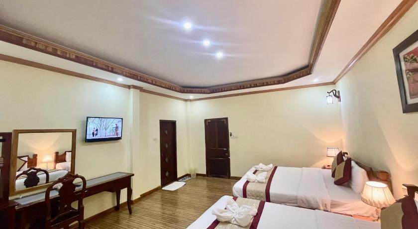 Xayana Home