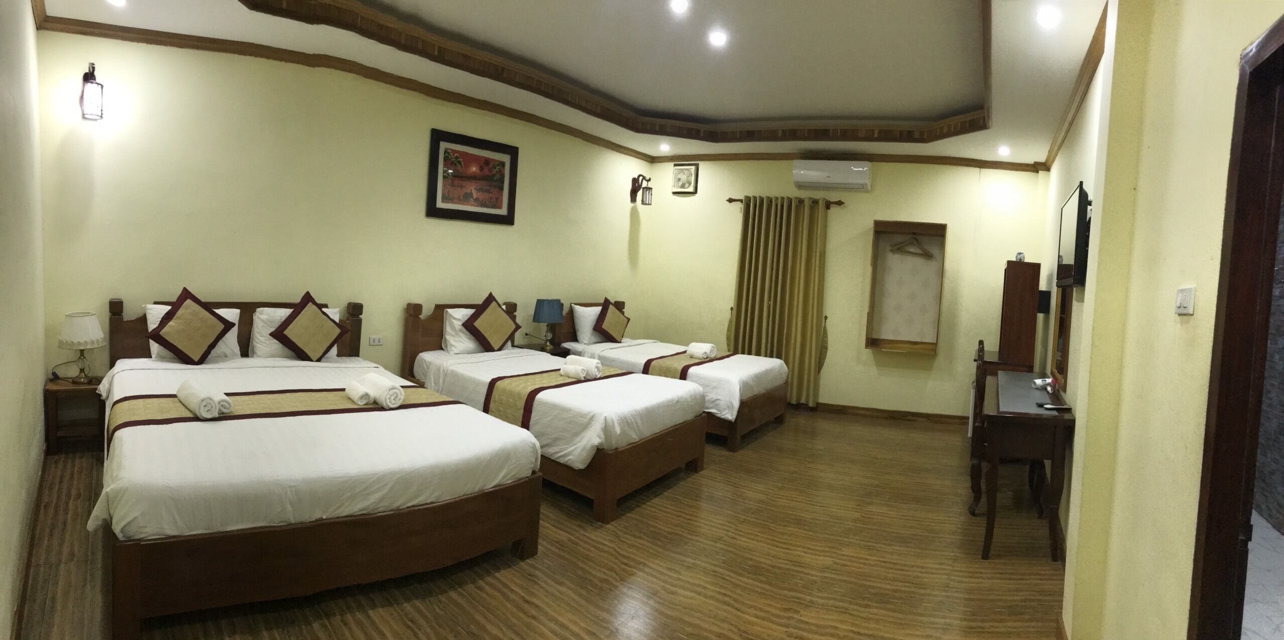 Xayana Home