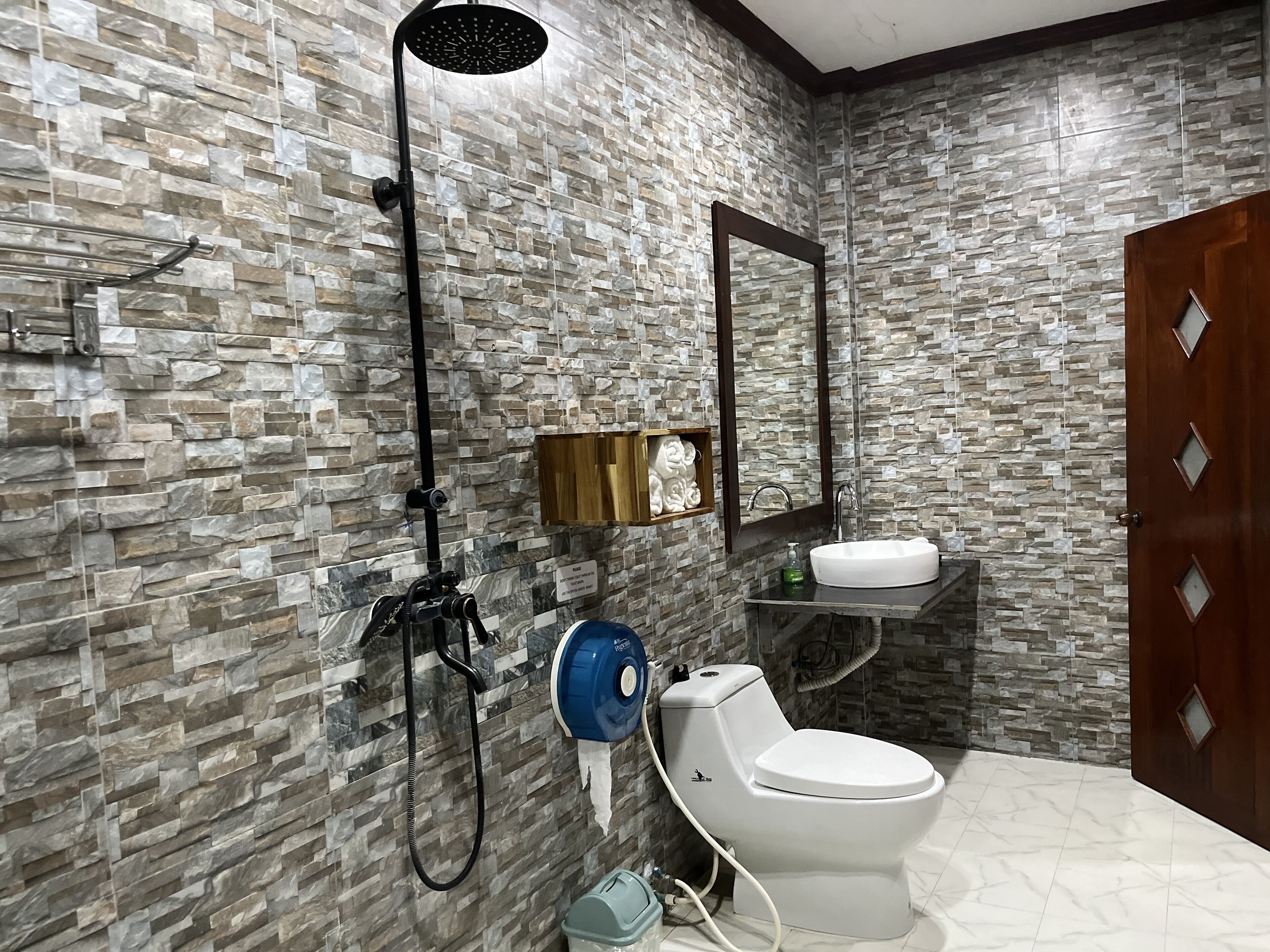 Xayana Home