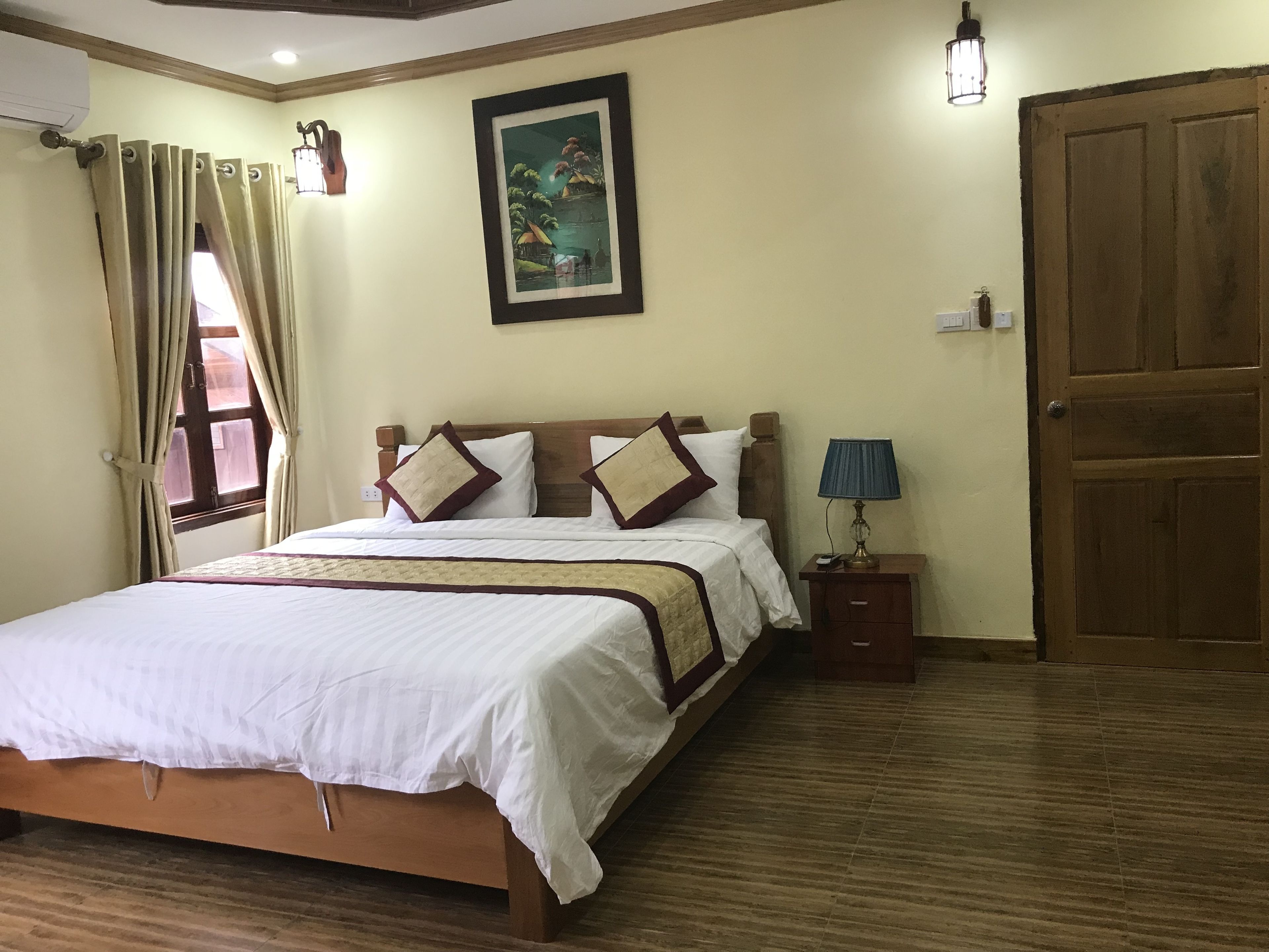 Xayana Home