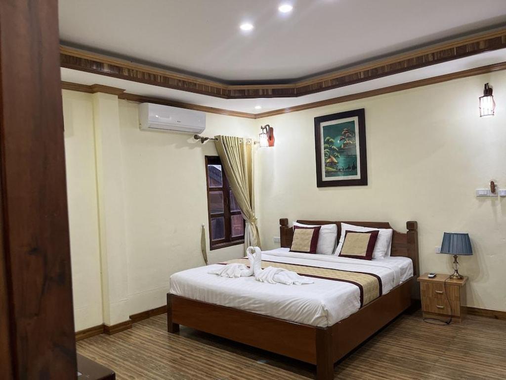 Xayana Home