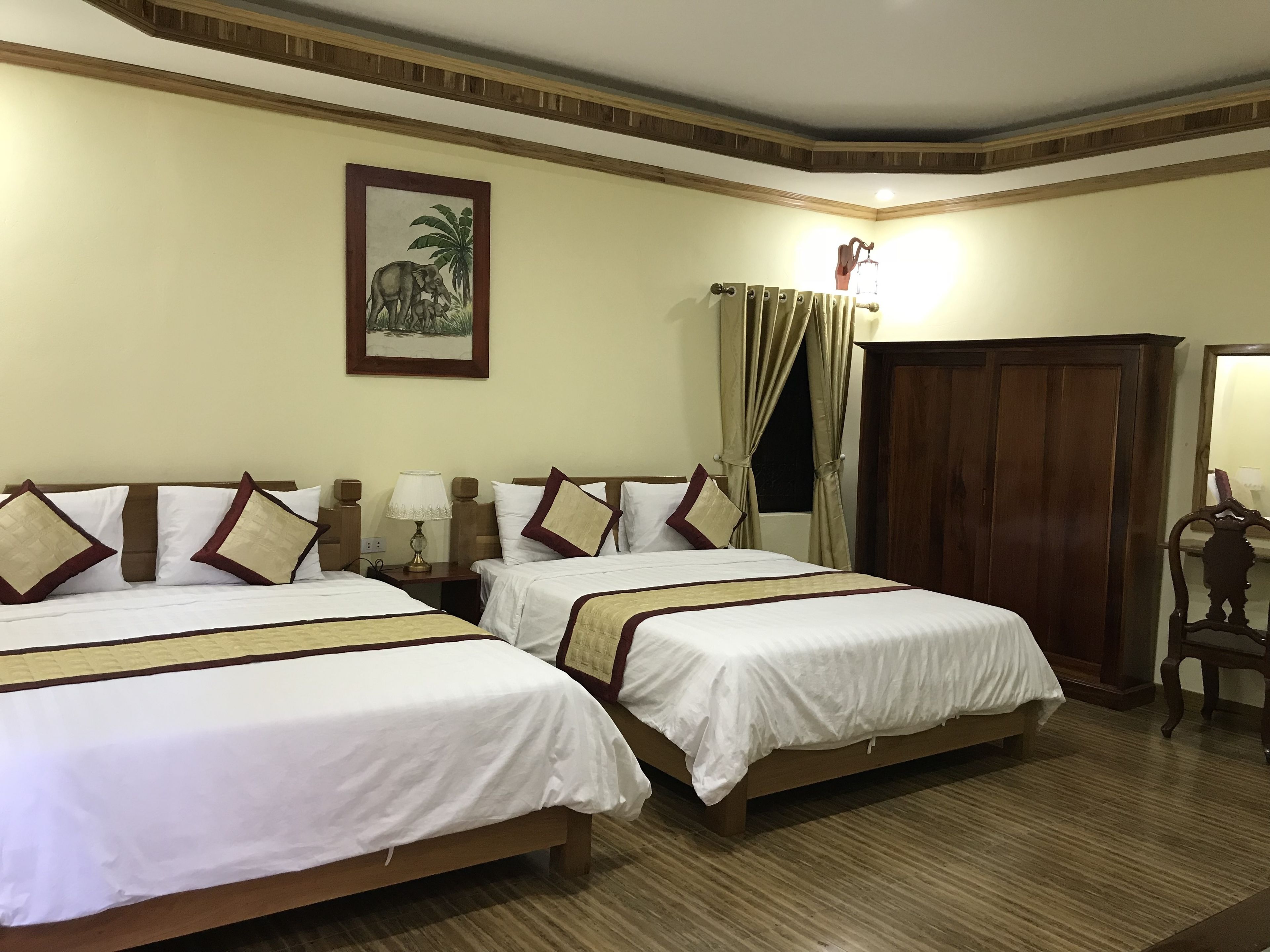 Xayana Home