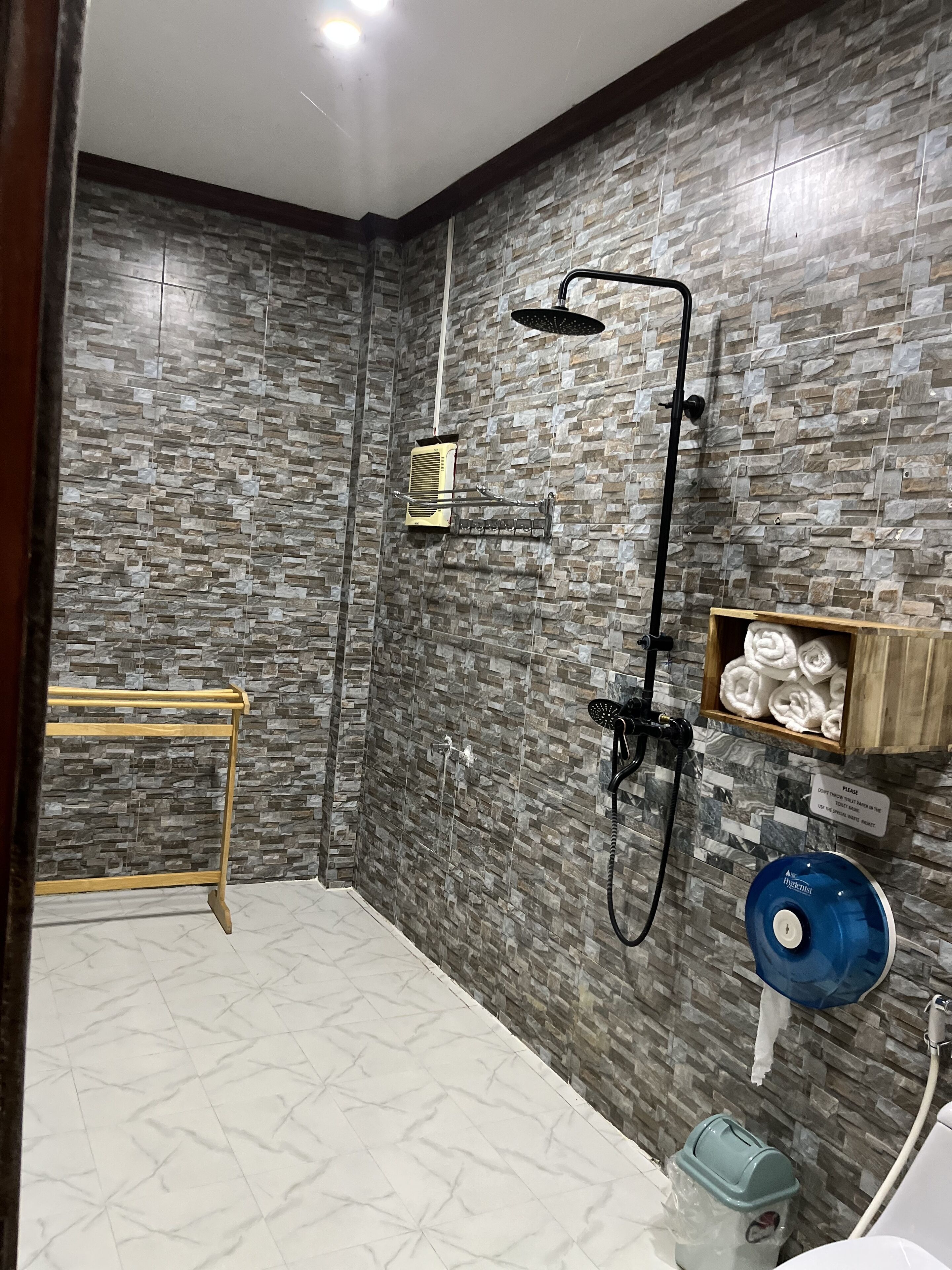 Xayana Home