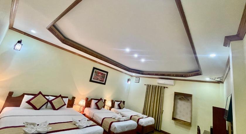 Xayana Home
