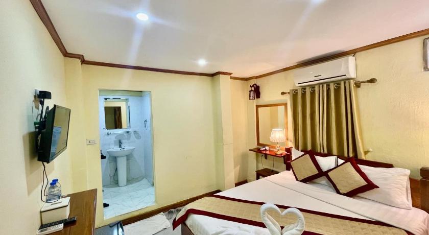 Xayana Home
