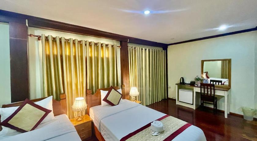 Xayana Home