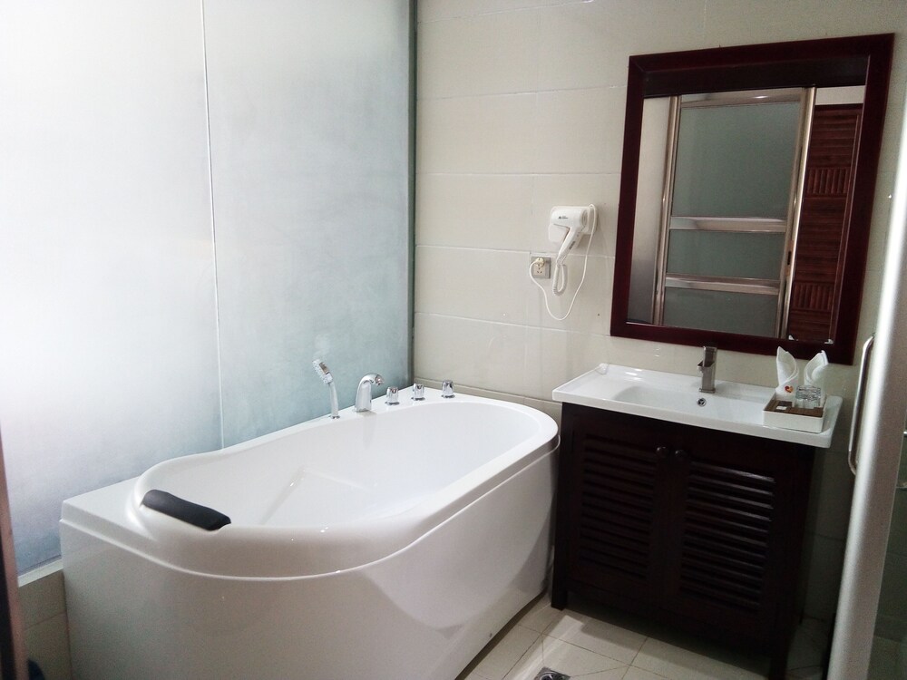 Xishuangbanna Hotel Laos Luang Prabang
