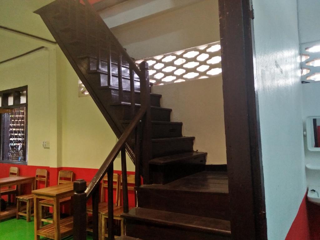Y Not Laos Hostel