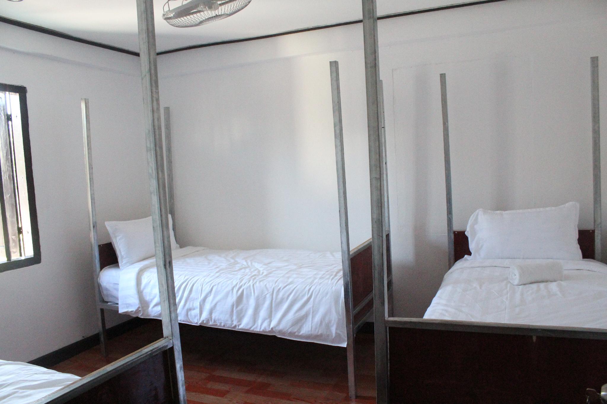Y Not Laos Hostel