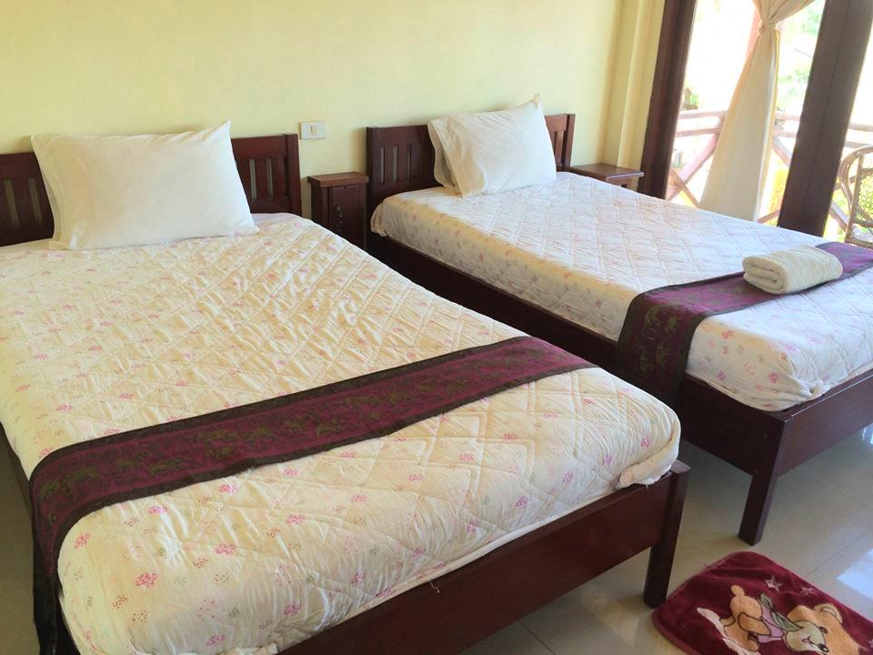 Rattana Riverside Guesthouse