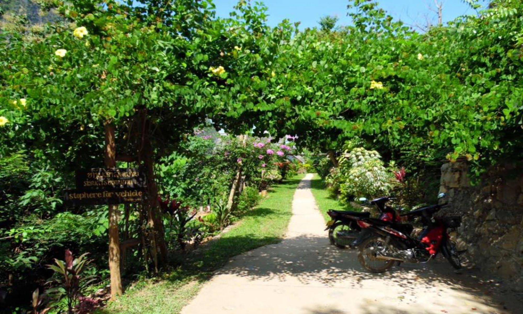 Nong Kiau Riverside