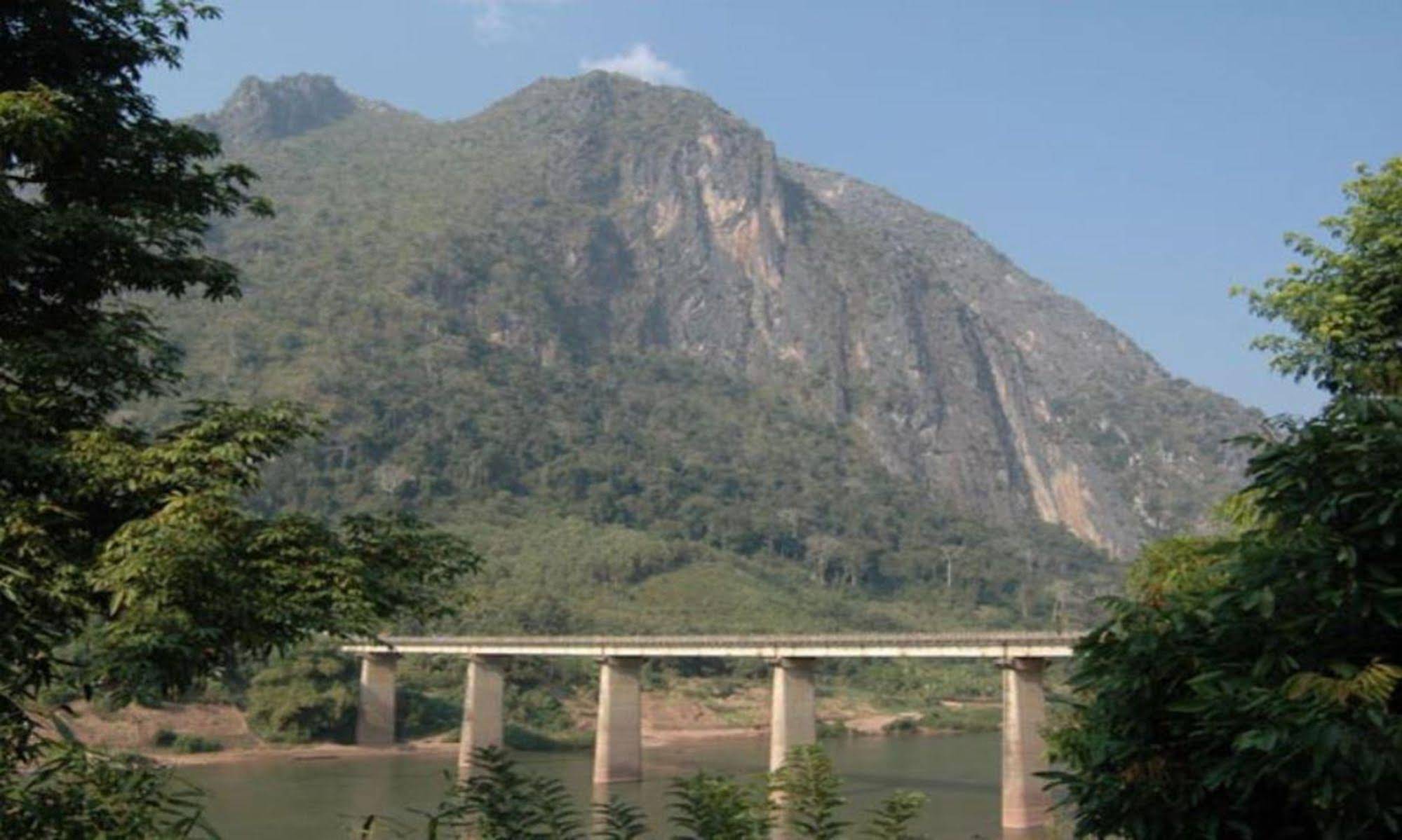 Nong Kiau Riverside