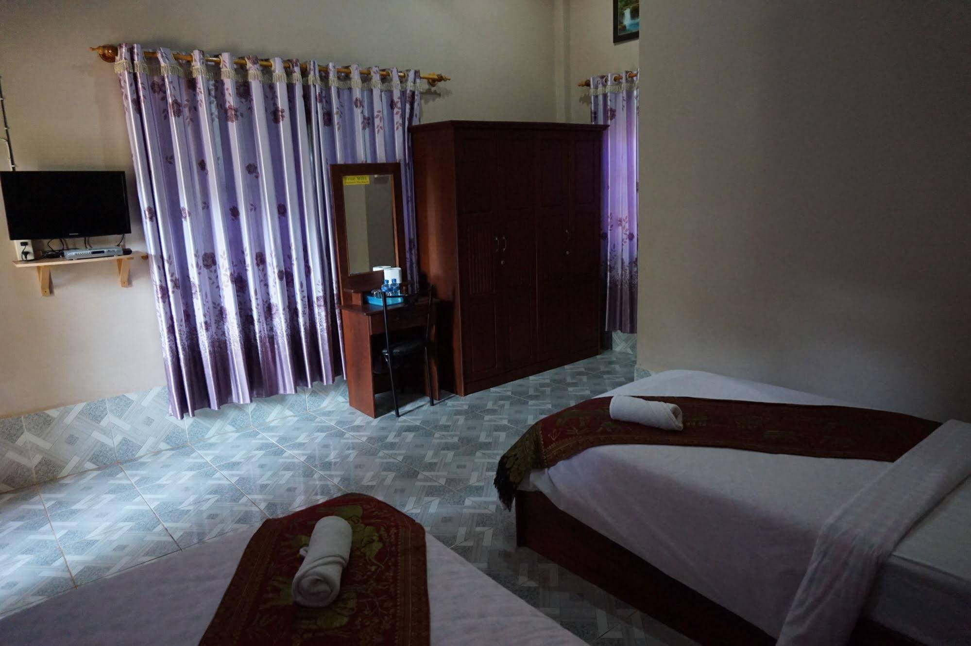 Phetphaylin Hotel