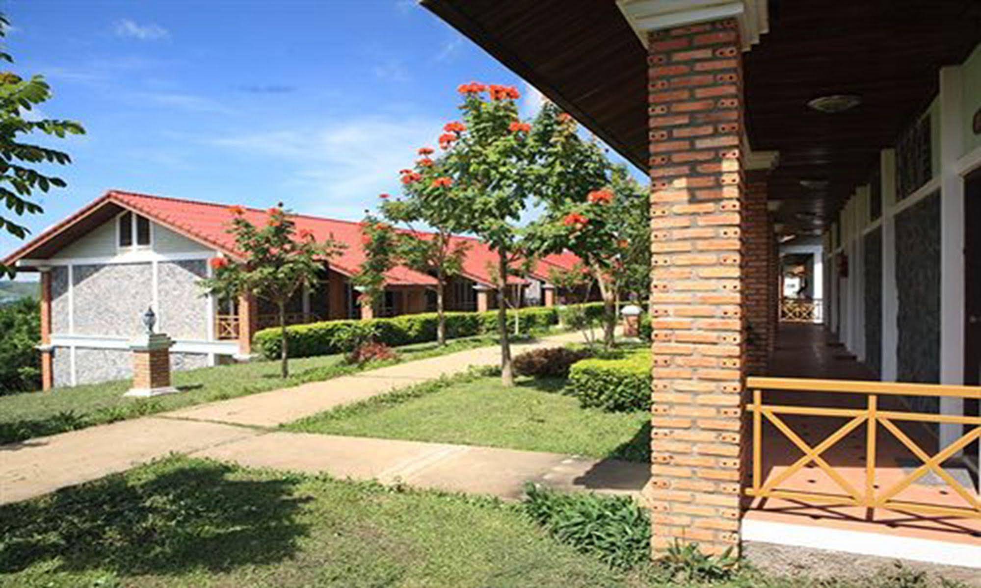 Vansana Plain Of Jars Hotel