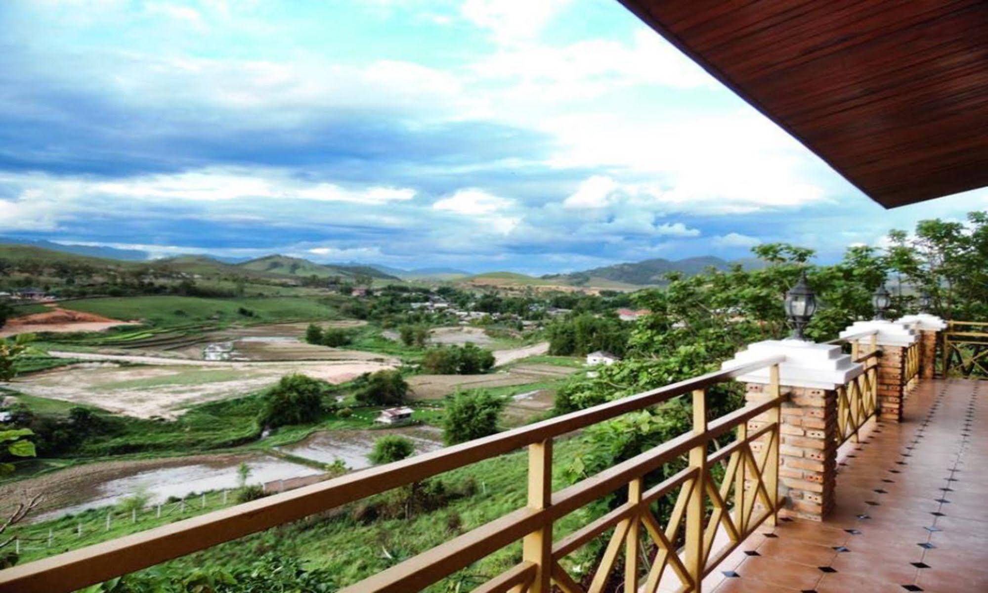 Vansana Plain Of Jars Hotel