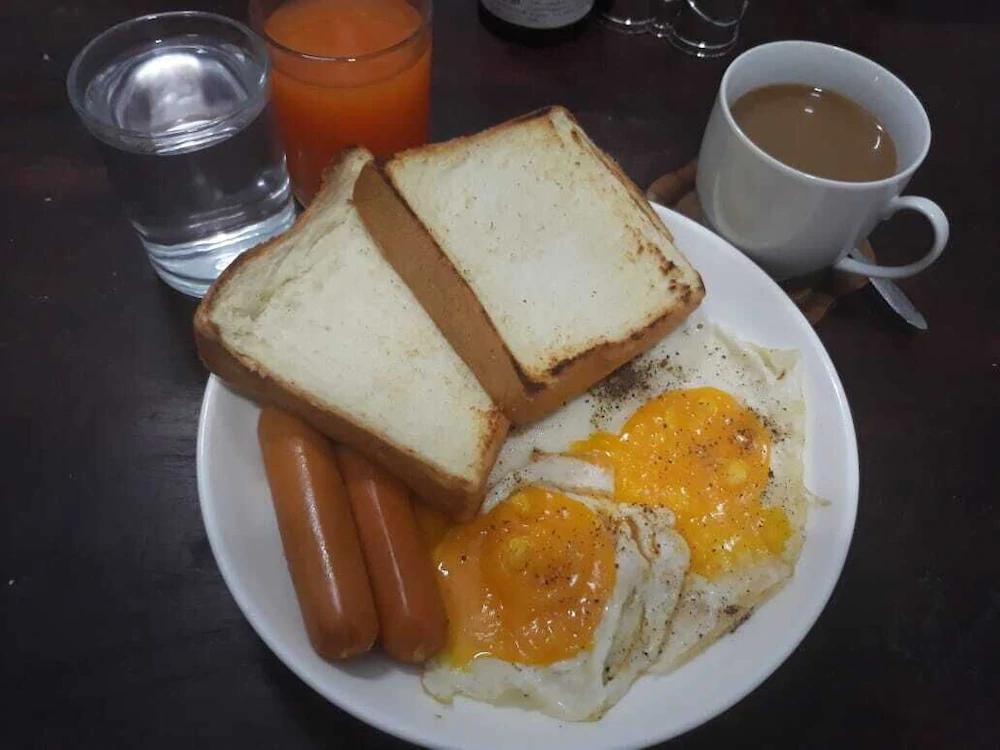 Ba'mi Thakhek Hostel
