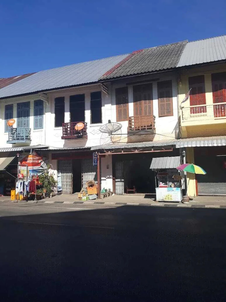 Ba'mi Thakhek Hostel