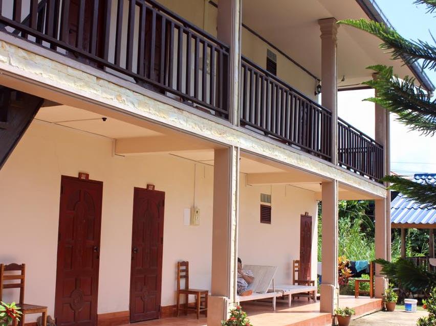 Backpacker Riverside Guesthouse