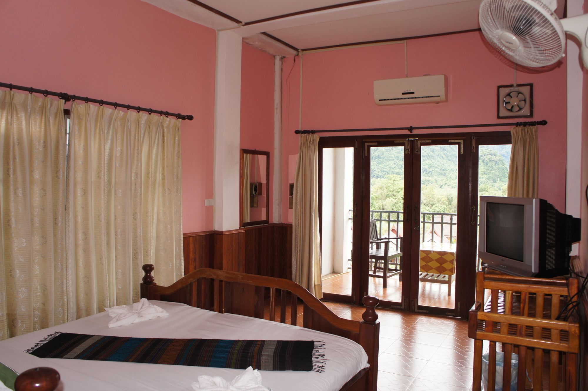 Domon Guesthouse