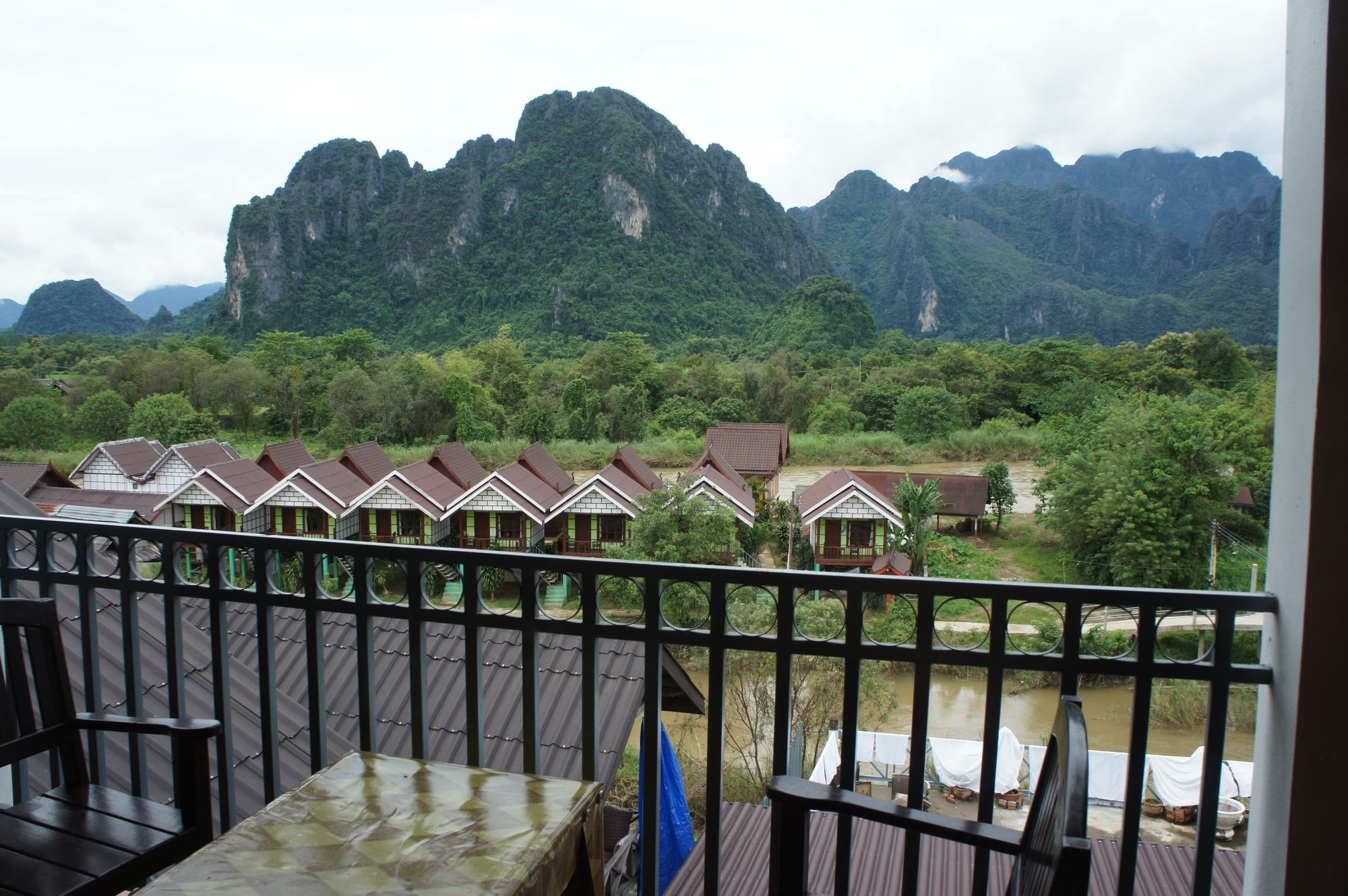 Domon Guesthouse