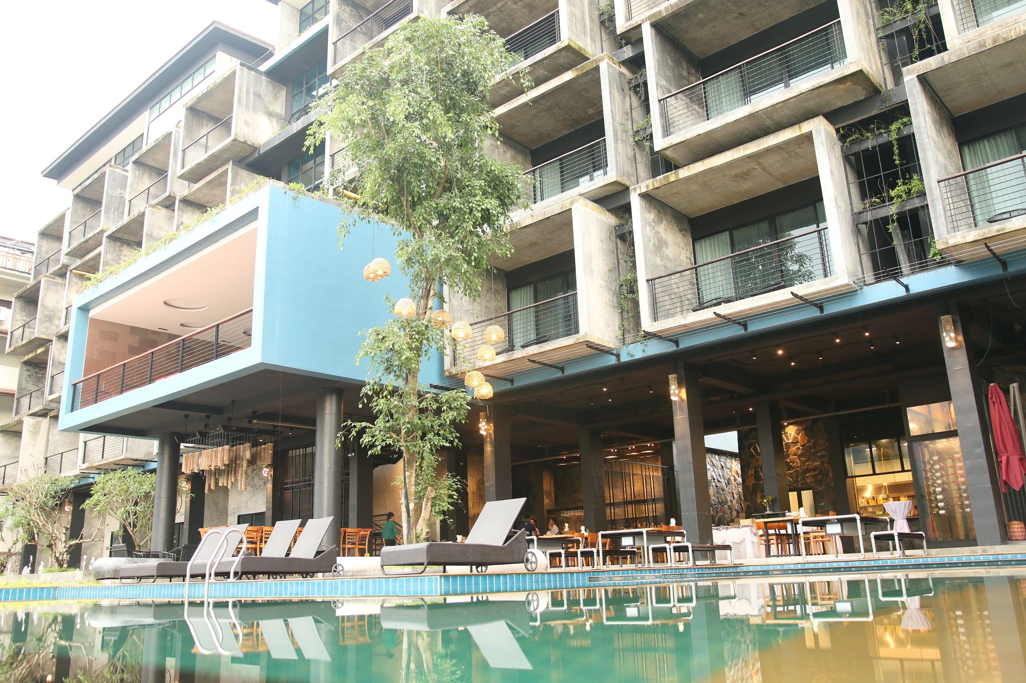 Inthira Vang Vieng