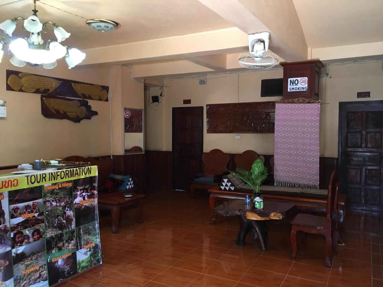Happy River View Hotel
