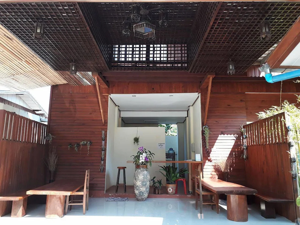 Phubarn Inn